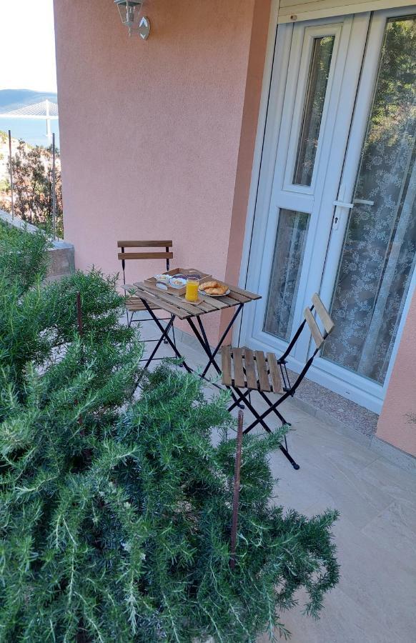Bella Vista Lägenhet Komarna Exteriör bild